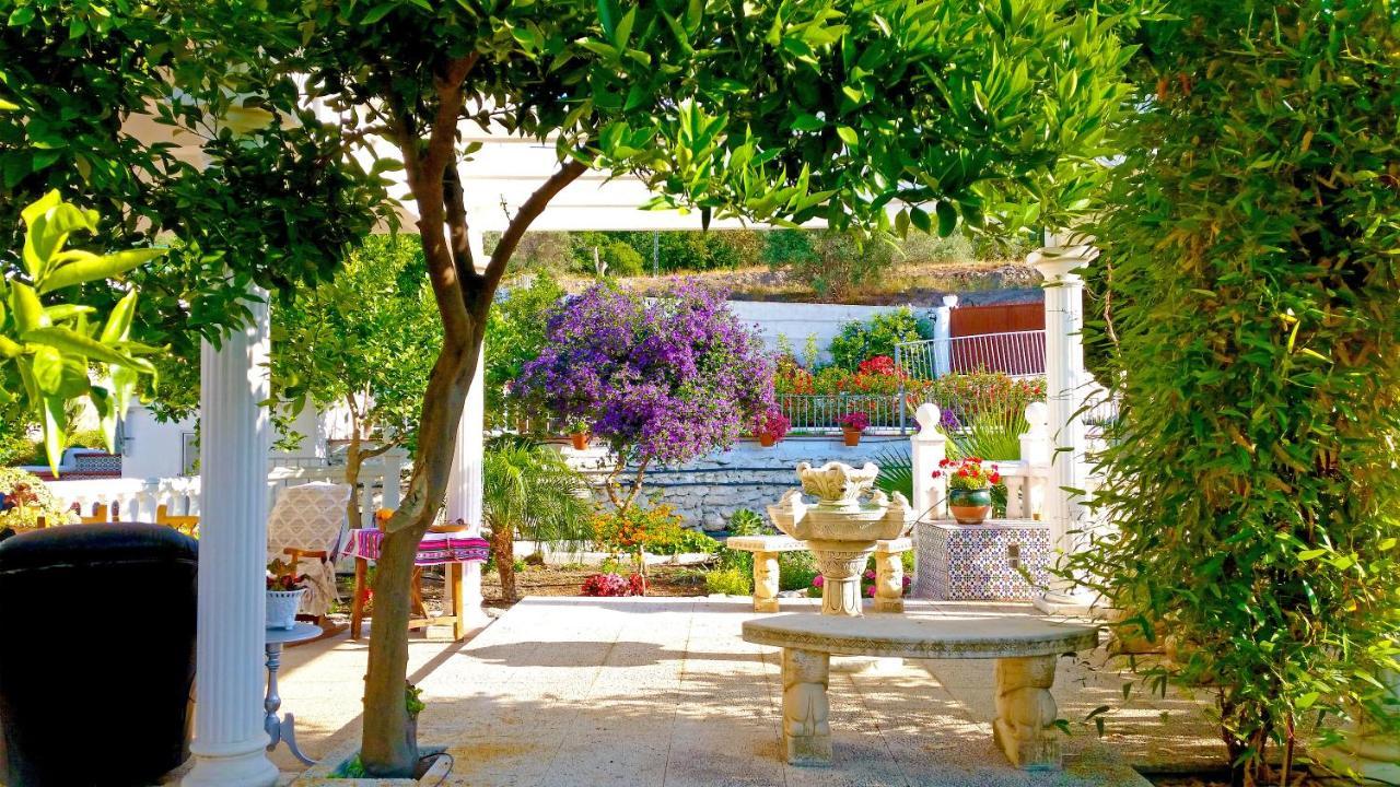 Villa Adelaida オルヒバ エクステリア 写真